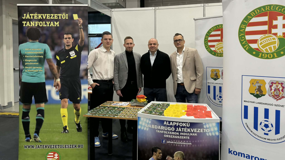 Játékvezetőket toboroztak a pályaválasztási kiállításon